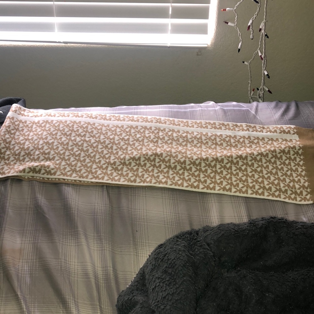 Mens MK scarf
